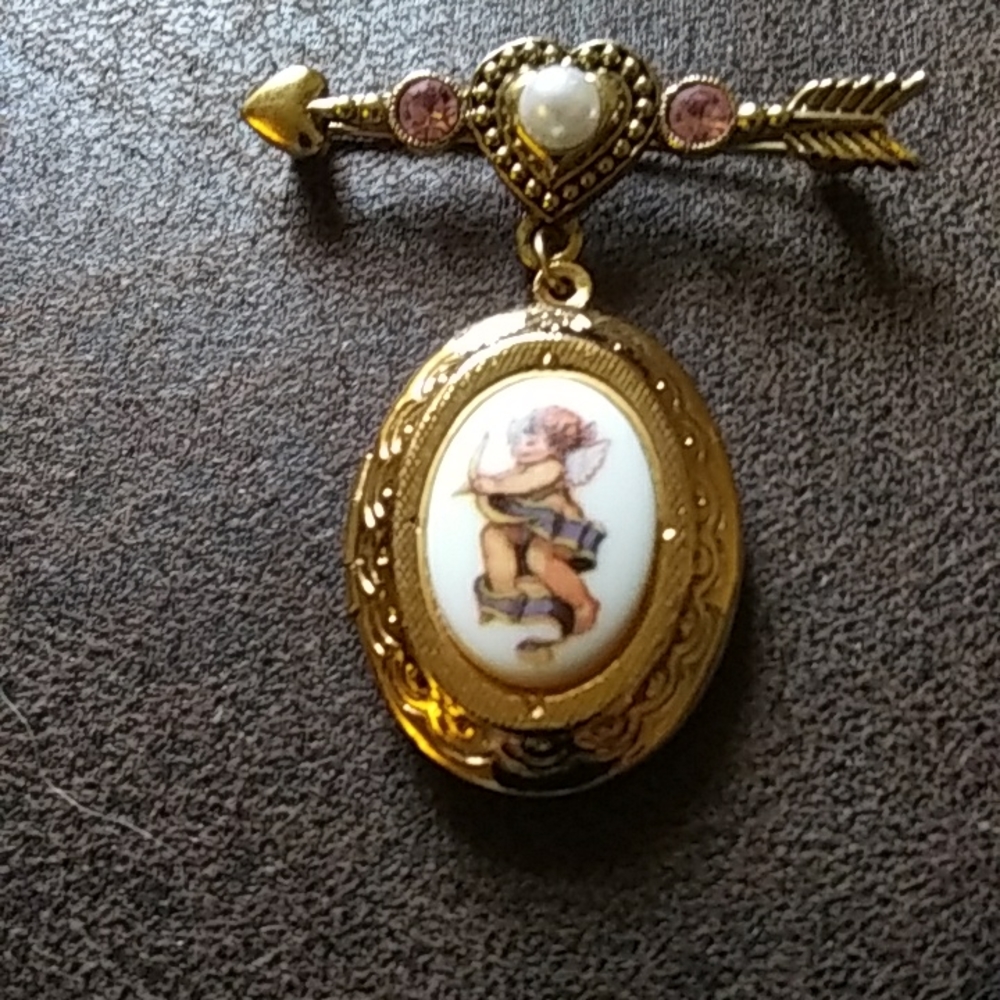 Avon Locket Pin Brooch Gem